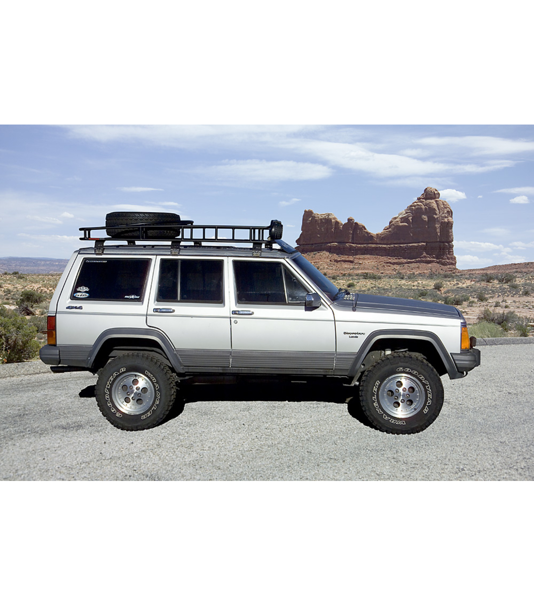 Jeep Cherokee XJ Ranger w/ Tire Carrier Rack · Multi-Light Setup · No Sunroof