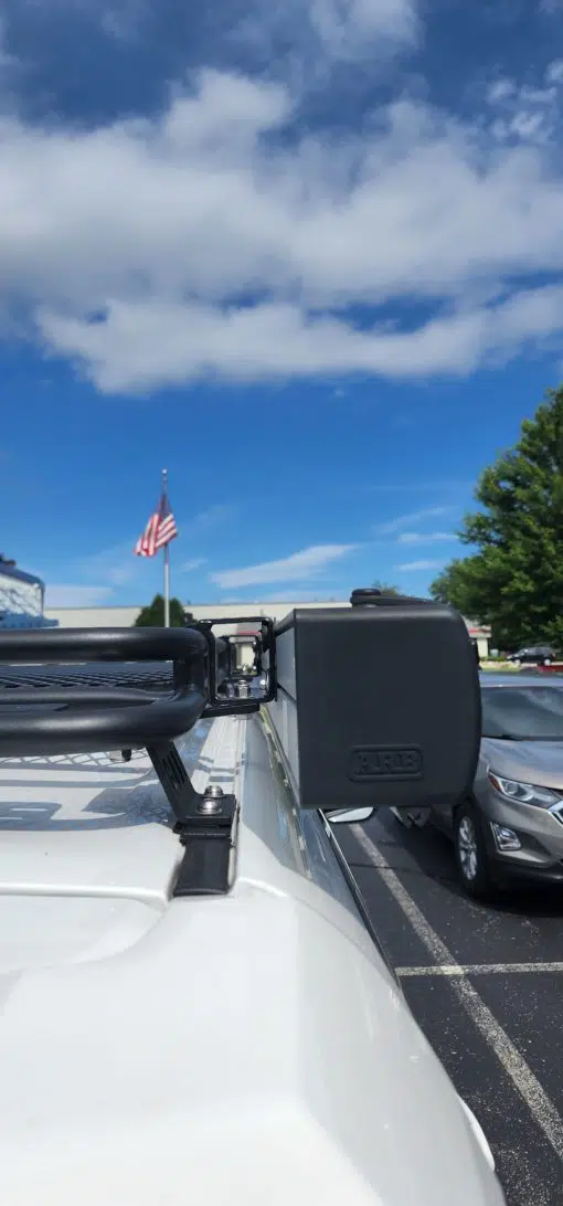 Gobi arb awning brackets mounted to a gobi stealth roof rack scaled <b>toyota landcruiser 60/62<br>arb awning brackets </b><br><font color="dodgerblue">· stealth(click for compatibility list)</font>