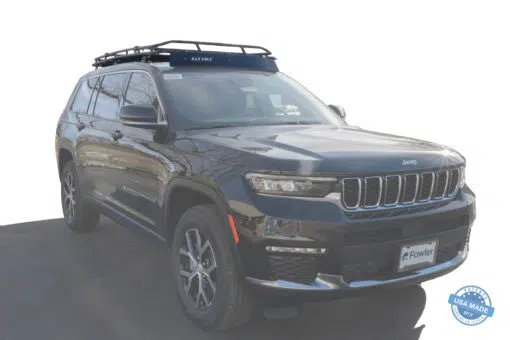Jeepgrandcherokeel 3 row scaled <b>jeep grand cherokee l<br></b> low-profile 3-row roof rack<font color ="dodgerblue"><br>multi light no sunroof - stealth</font>